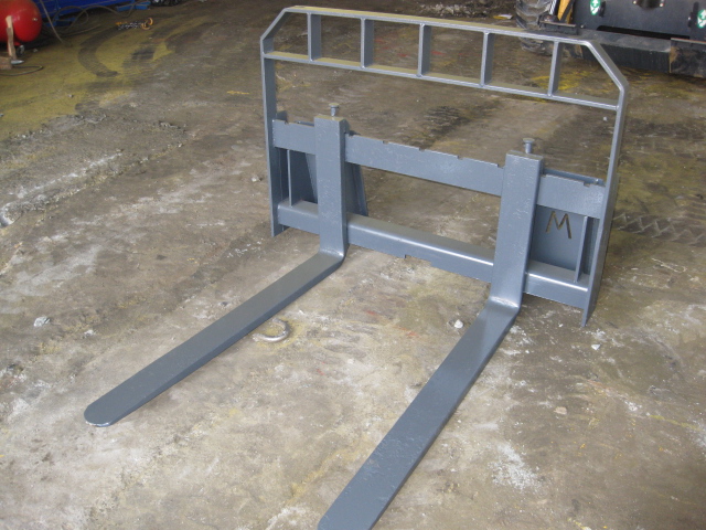 Паллетные вилы для мини-погрузчиков