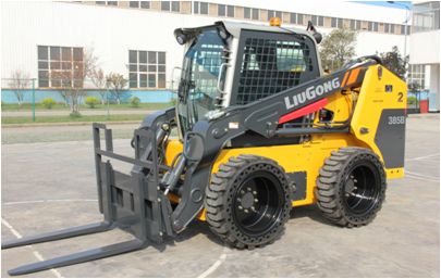 Погрузчик бортовой LiuGong CLG 385B с паллетными вилами