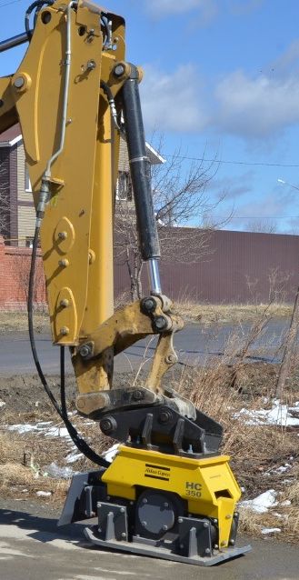 Вибротрамбовка для экскаваторов-погрузчиков