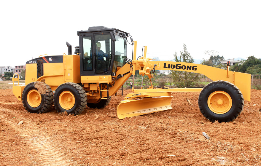 В наличии на складе автогрейдер LiuGong 4180D.<br>С Расширенной гарантией 36 месяцев или 3000 моточасов.