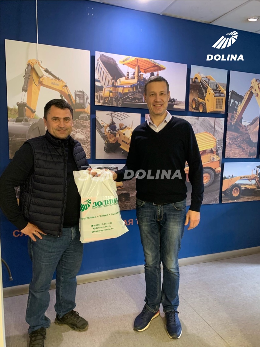 Отгружено 2 фронтальных погрузчика в семействе LiuGong