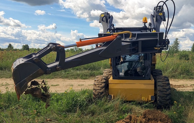 Поворотная навесная рукоять на минипогрузчик