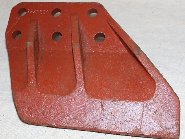 Нож ковша боковой правый 72A0600 LiuGong CLG936D