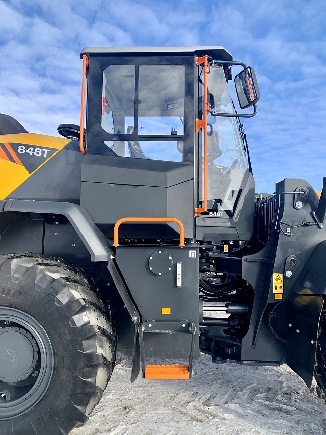 Фронтальный погрузчик LiuGong 848T