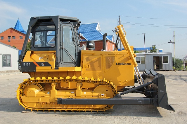 Бульдозер Люгонг CLG B160C