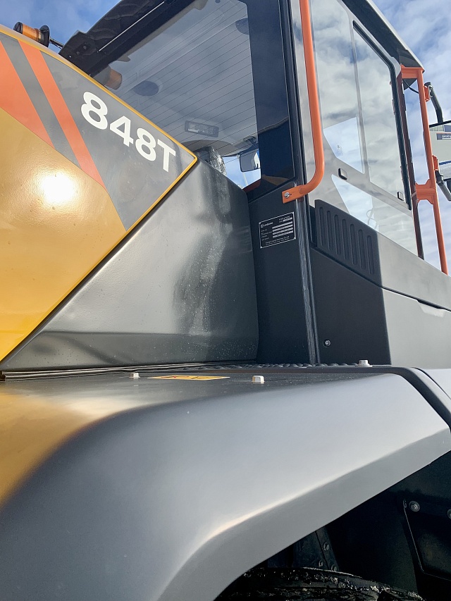 Фронтальный погрузчик LiuGong 848T