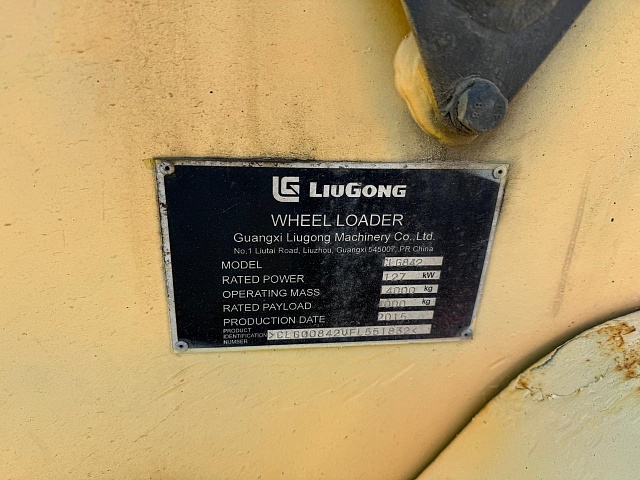 Фронтальный погрузчик 842, 2015 год (бывший в употреблении)