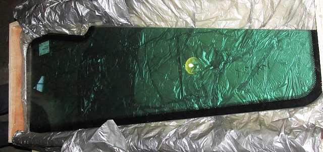 Стекло кабины лобовое левое 87А0810 LiuGong CLG856