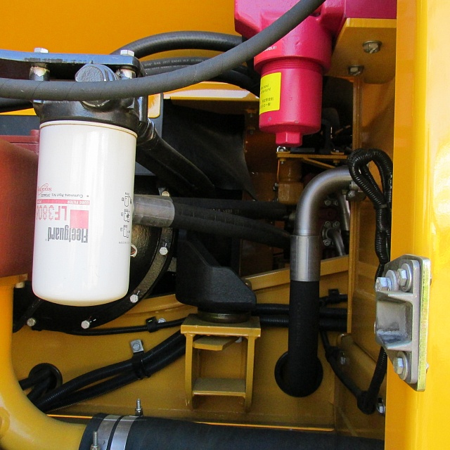 Части конструкции гусеничного экскаватора среднего класса Люгонг CLG 920E