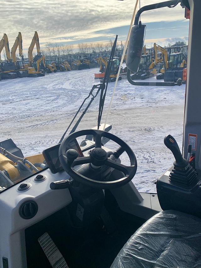 Фронтальный погрузчик LiuGong 848T