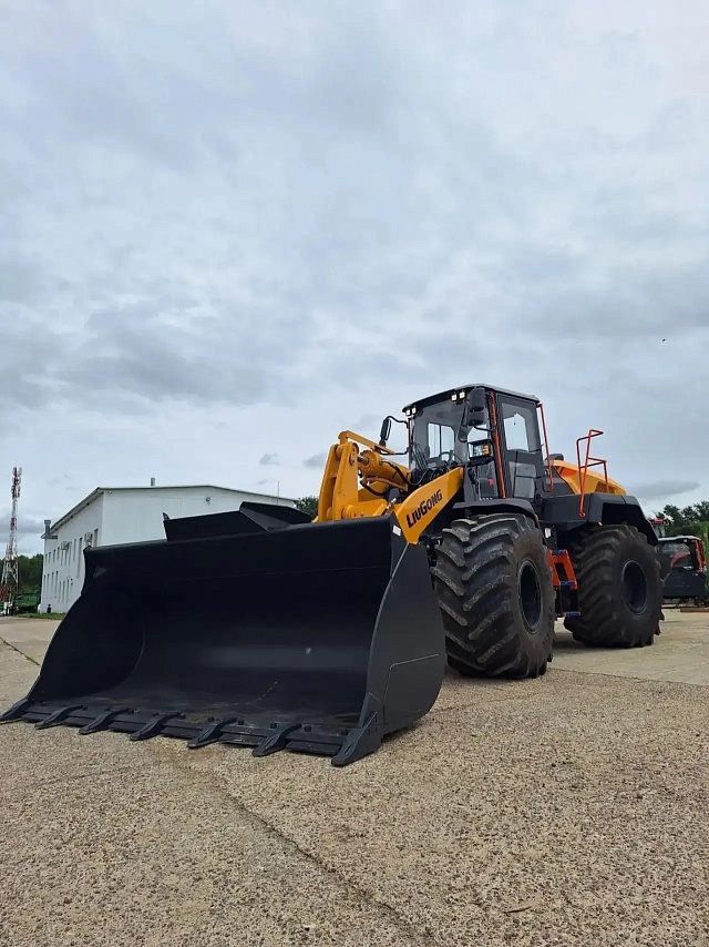 Фронтальный погрузчик LiuGong 855T Agri