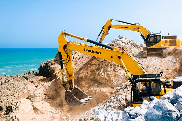 Liugong CLG 945E экскаватор тяжелого класса