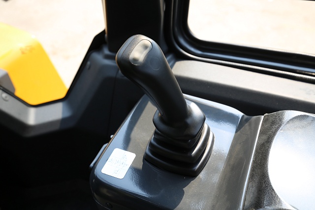 LiuGong CLG 842H фронтальный погрузчик с джойстиком