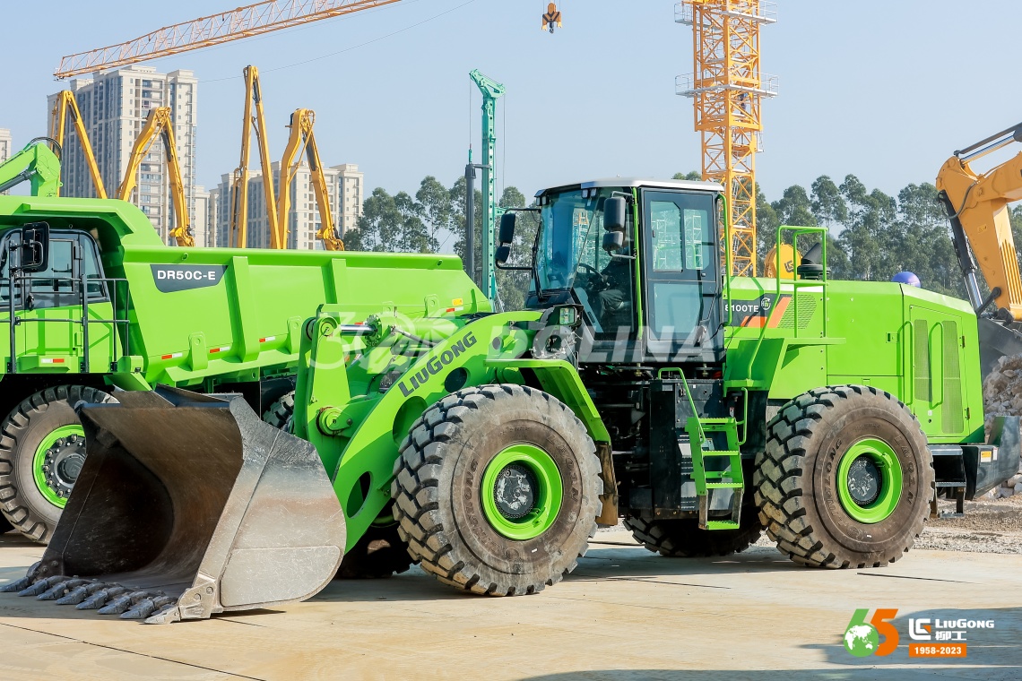 Новая ЭРА экологической строительной техники уже здесь! Новая ЭРА экологической строительной техники уже здесь!