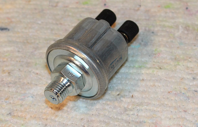 Датчик давления масла 30B0012 LiuGong CLG225C CLG936D