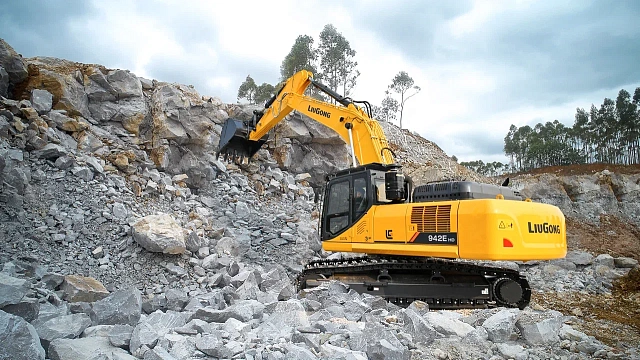 Гусеничный экскаватор Люгонг 942EHD