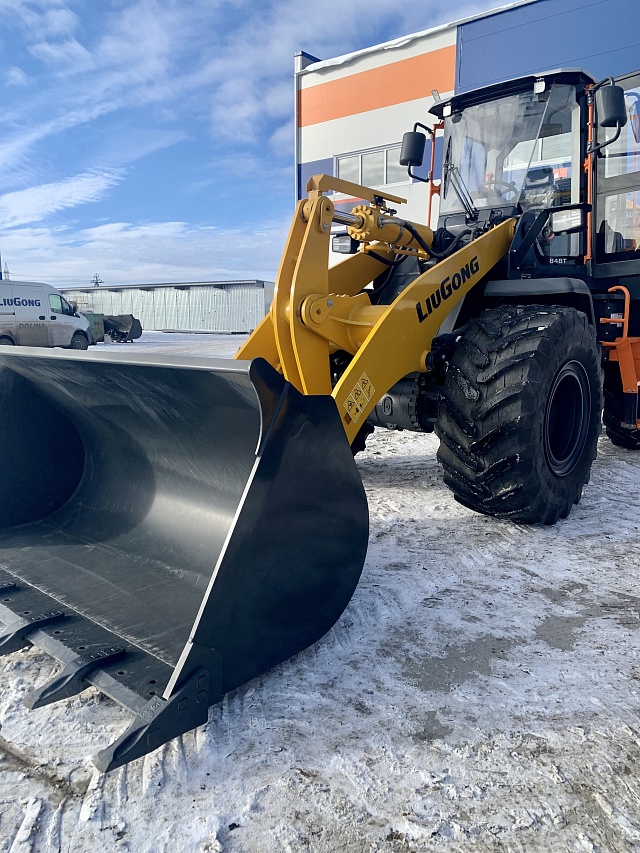 Фронтальный погрузчик LiuGong 848T