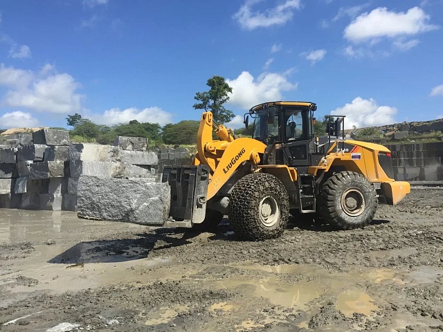 Фронтальный погрузчик LiuGong F180