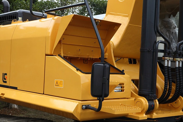 Части конструкции экскаватора Liugong CLG 945E