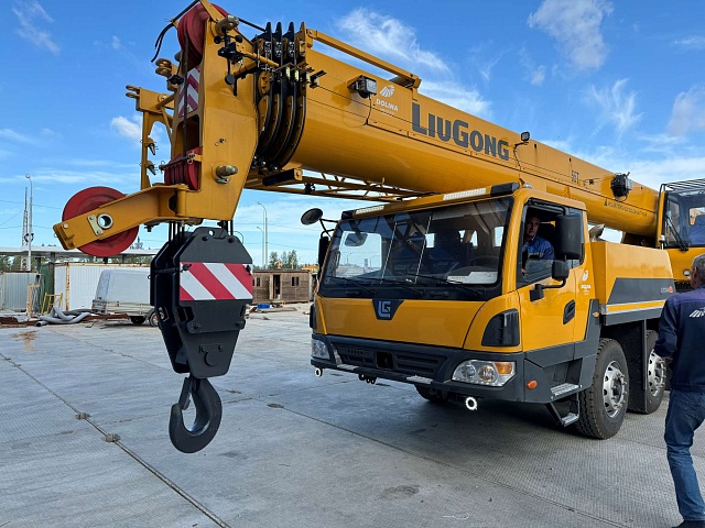 Автокран LiuGong LTC550L5