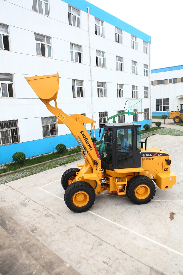 Погрузчик Liugong CLG 820C 2 тонны