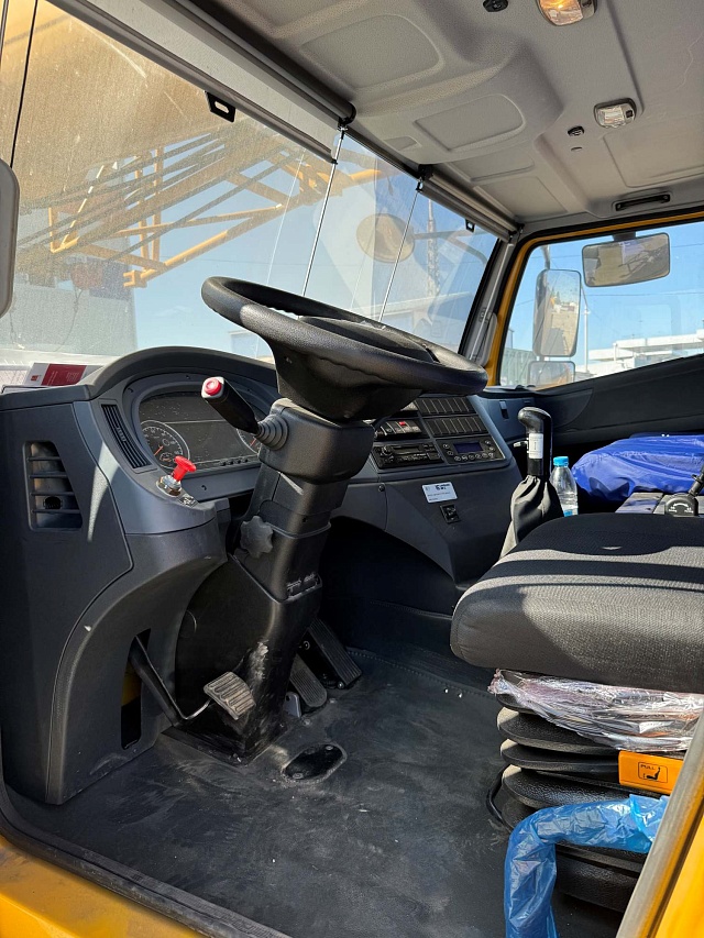 Автокран LiuGong LTC320L5