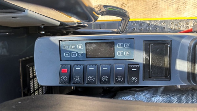 Экскаватор LiuGong CLG 908E