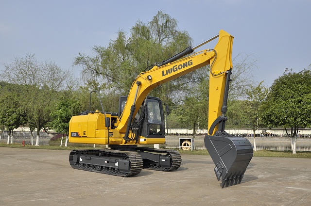 Экскаватор Liugong CLG 915E