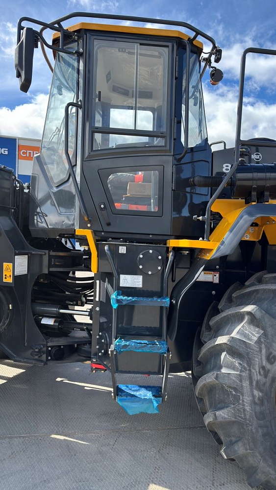 Сельскохозяйственный фронтальный погрузчик Liugong CLG856H MAX AGRI