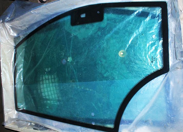 Стекло 87A0881 LiuGong CLG 766 CLG 777A