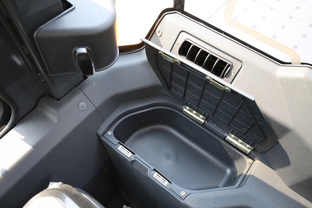 Элементы конструкции фронтального погрузчика 4 тонны LiuGong CLG 842H