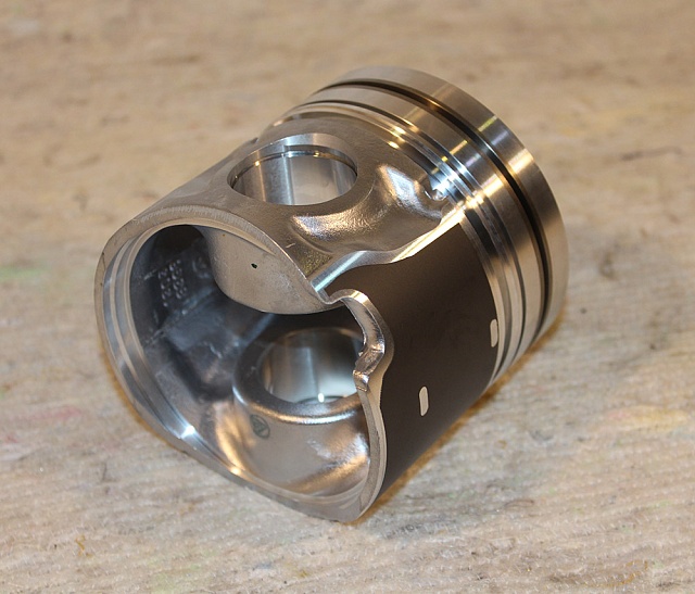 Поршень 13038398 LiuGong CLG835 CLG836