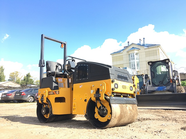 Асфальтный каток Люгонг CLG 6015E