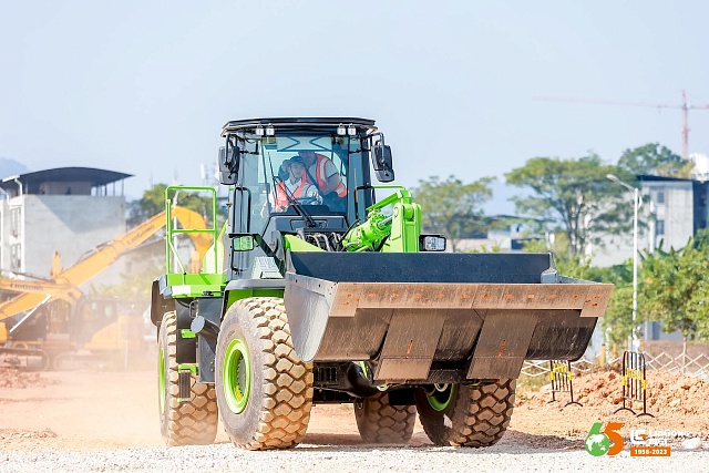 Электрический фронтальный погрузчик LiuGong 856HE MAX