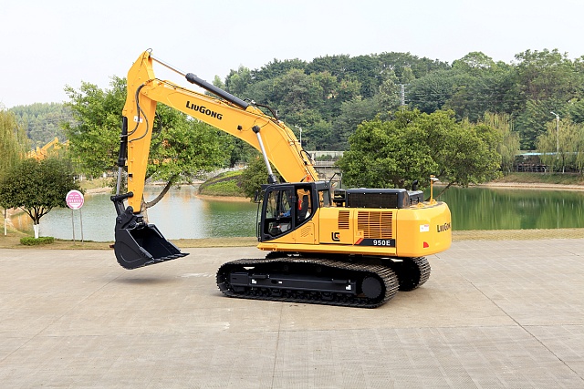 Экскаватор Liugong CLG 950E