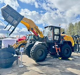 Инновационный фронтальный погрузчик Liugong CLG 848T на выставке «АгроВятка» 2025 в Кирове