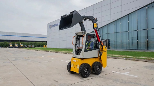 Колесный мини-погрузчик с бортовым поворотом LiuGong 335C