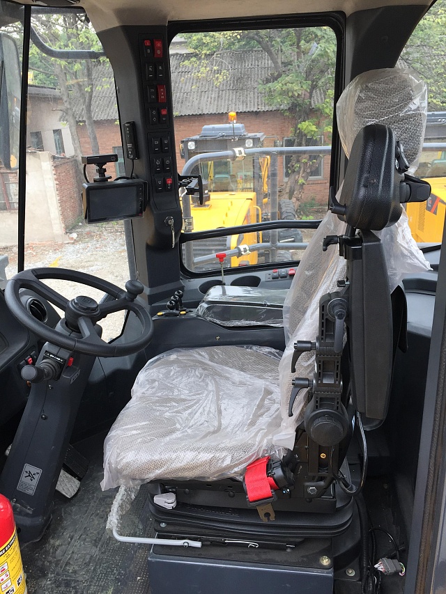 Кабина фронтального погрузчика Liugong CLG 8128H