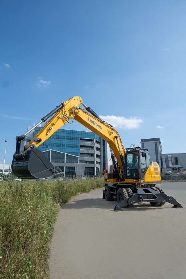 Колесный экскаватор LiuGong 922FW
