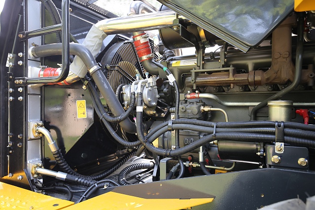 Колесный погрузчик LiuGong CLG 842H