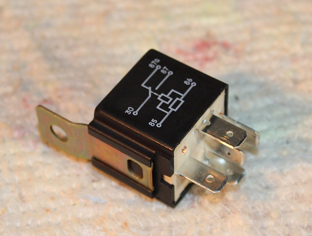 Реле 46C1865 LiuGong CLG 385A CLG375B CLG 375A CLG365B CLG 365A