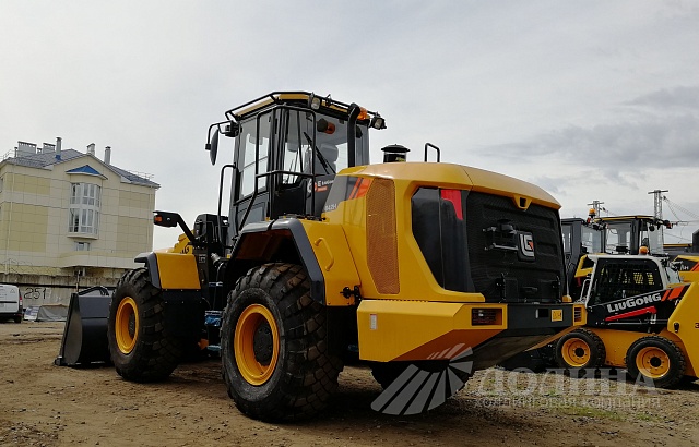 Колесный фронтальный погрузчик Люгонг CLG 842H (Cummins+ZF+LG)