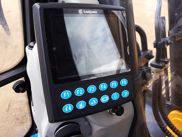 Экскаватор Люгонг CLG 925E - элементы управления