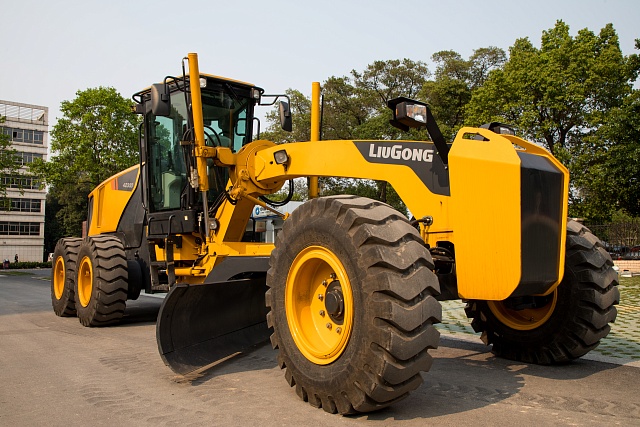 Тяжелый автогрейдер LiuGong CLG 4230D Тяжелый автогрейдер LiuGong CLG 4230D