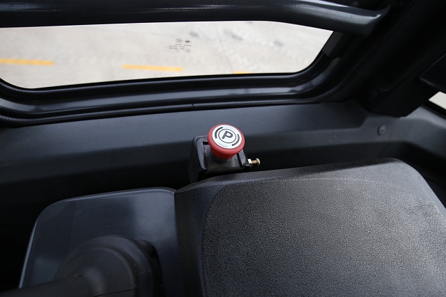 Детали кабины погрузчика Liugong CLG 835H (BS305+LG)