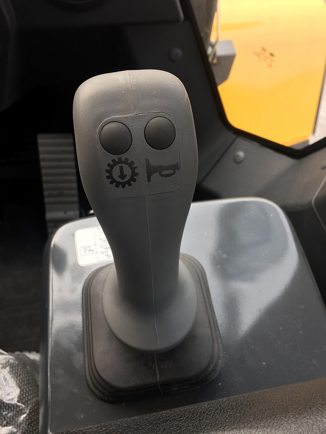 Элементы управления китайского погрузчика  Liugong CLG 856H (BS306+LG)