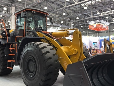 Фронтальный погрузчик LiuGong 886T HST