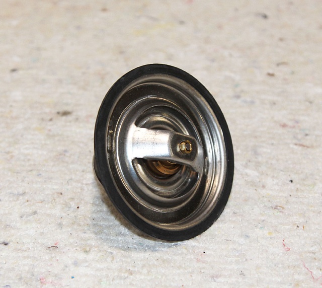 Термостат TD226 (13021132) LiuGong CLG 777A CLG 766