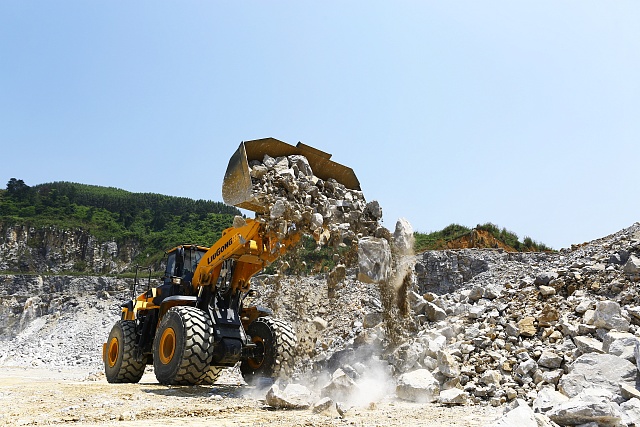 Фронтальный погрузчик Люгонг CLG 890H