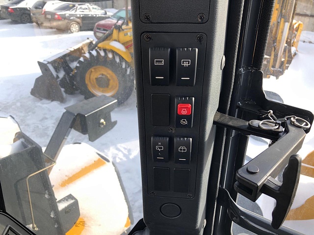 Кабина фронтального погрузчика Liugong CLG 842H (Weichai+ZF+LG)